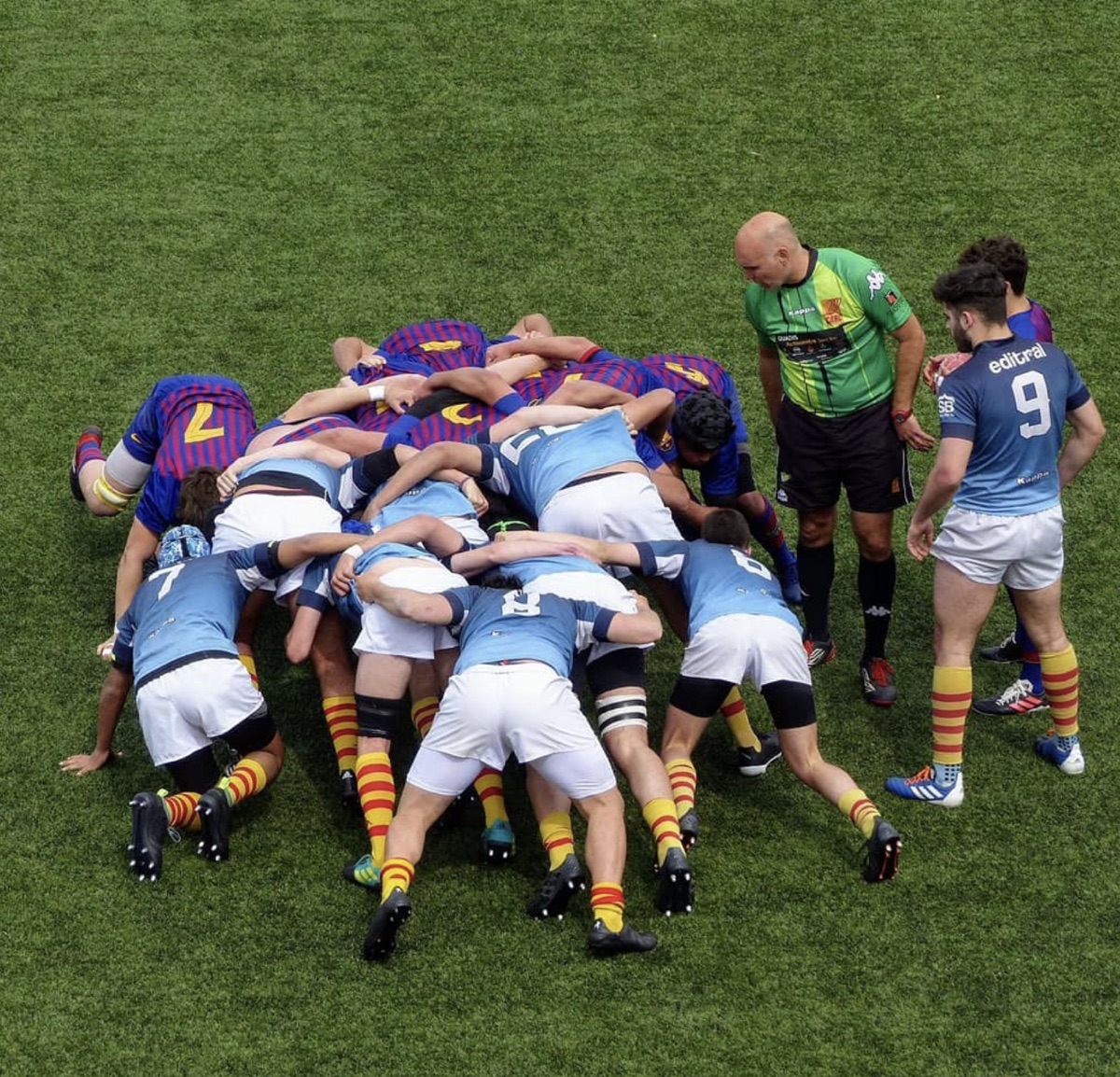Rugby scrum — Àlex Català's team